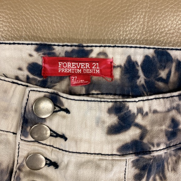 Tie Dye Sailor Premium Denim Jeans by Forever 21 - Size 27 - Picture 3 of 15
